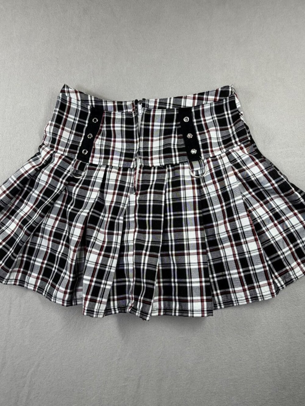 Plaid Pleated Mini Skirt Hot Topic Black Punk Y2K Schoolgirl‎ Punk Grunge Y2K - Picture 9 of 10